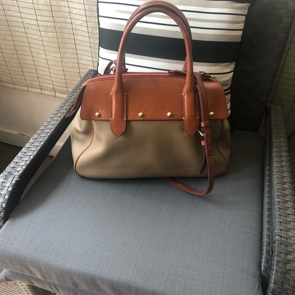 Dooney & Bourke Taupe and Brown Panama Wilson Satchel Vintage Bag - Picture 3 of 16